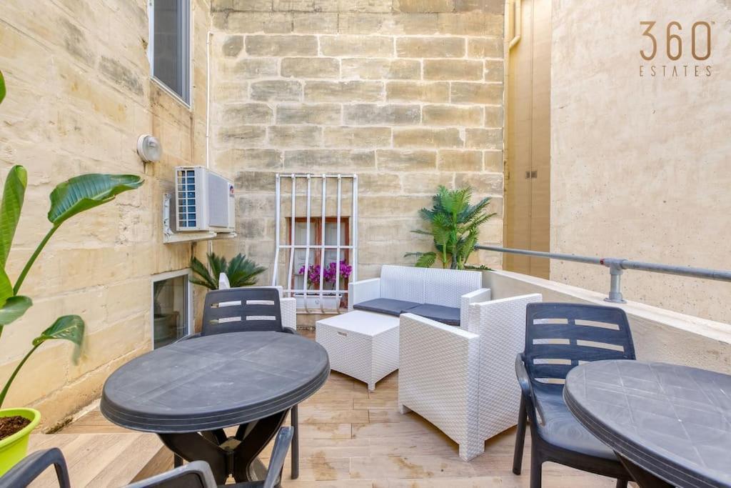 Lovely 1Br Home Traditional Apt In Bormla By 360 Estates Cospicua Exterior photo